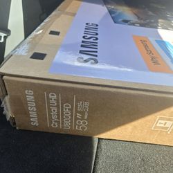 Open Box Samsung 58" Smart TV