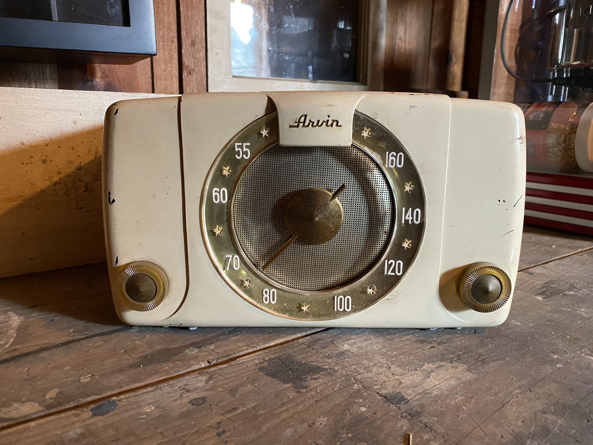 Vintage Radio -Works! 