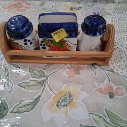 Napkin salt & pepper set