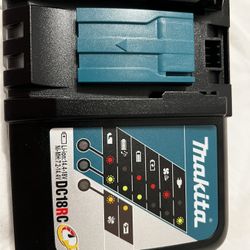 Cargador Makita Rápido 18volt Nuebo $44