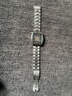 Kenneth Cole Men watch