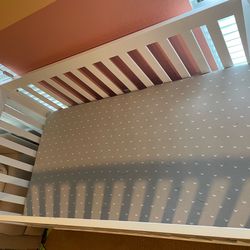 Delta children 4 in 1 convertible crib