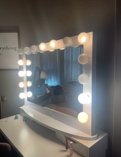 Vanity mirror