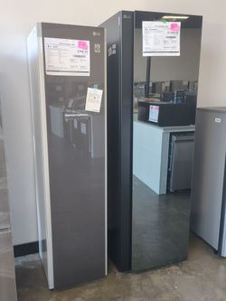 LG Styler Smart WiFi Enabled Steam Closet with TrueSteam Technology