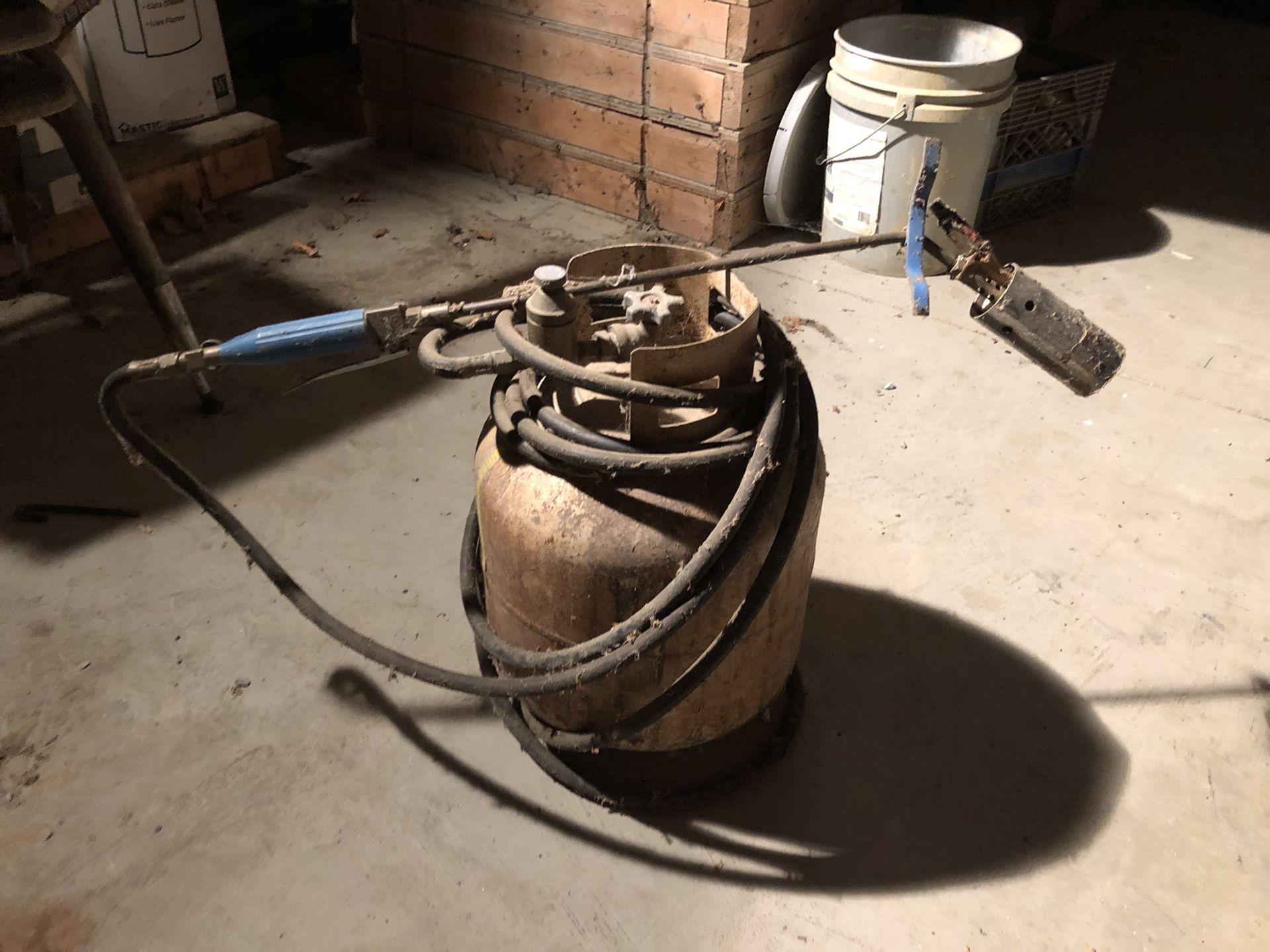 Propane Roof Torch W/tank