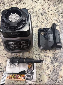 Ninja Professional 1000 watt base & accessories