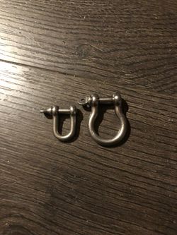 D rings