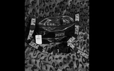 Victoria secret.!! Fanny pack water proof shiny.!! Black color.!!