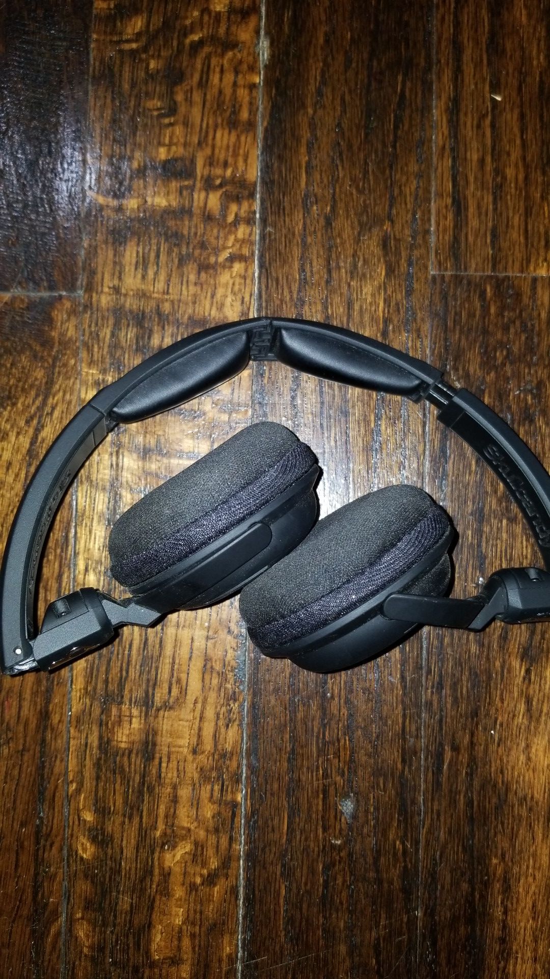 Skullcandy headphones