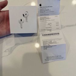 Apple AirPods 4’s