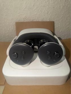 Oculus quest 3s with elite strap