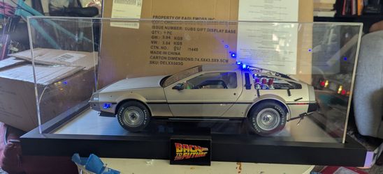 Back to the Future 1:8 scale Delorean from Eaglemoss