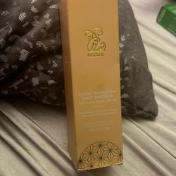 maquillaje Bloqueador Solar Y Cream Humectante 