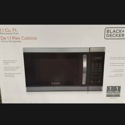 Stainless Steel Microwave 1-1 Cu.ft New In Box