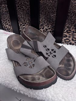 Gray Leather Slide Sandals with Cutout Detail