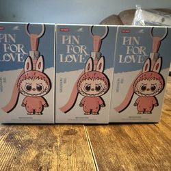 Pop Mart Original: Pin for Love Labubus