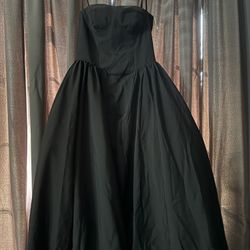 Perfect Tea Length Black Dress Lacey Back With Pockets