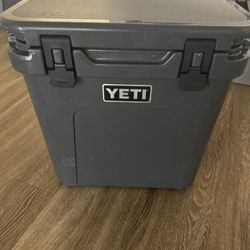 Yeti Cooler Roadie 48