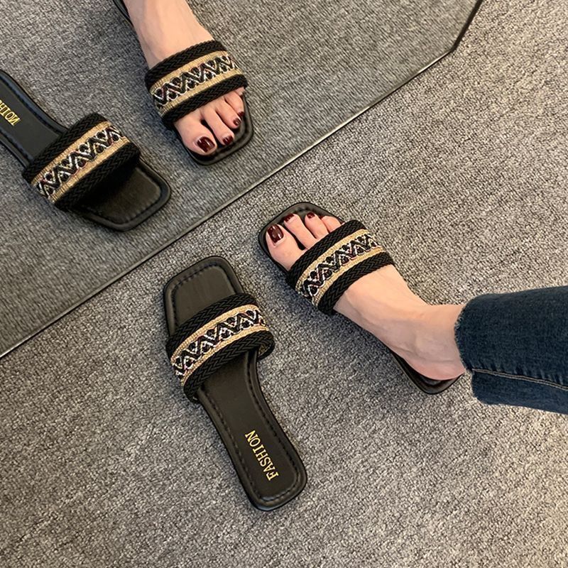 slippers