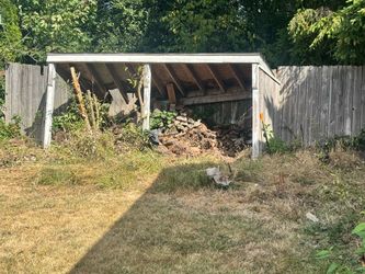 Free Wood and optional overhang