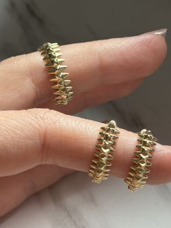 New Gold Jewelry Set (585) – Hoop Earrings & Rings
