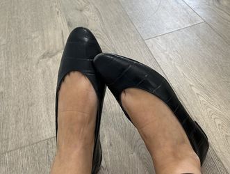 Zara Black Textured Flats