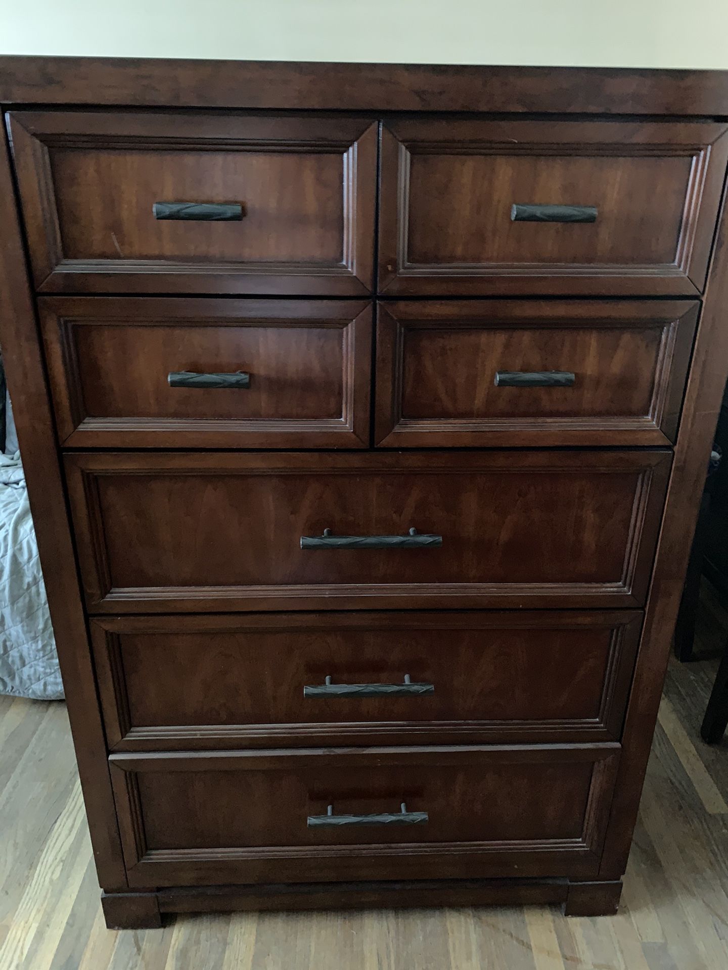 7 Drawer Dresser