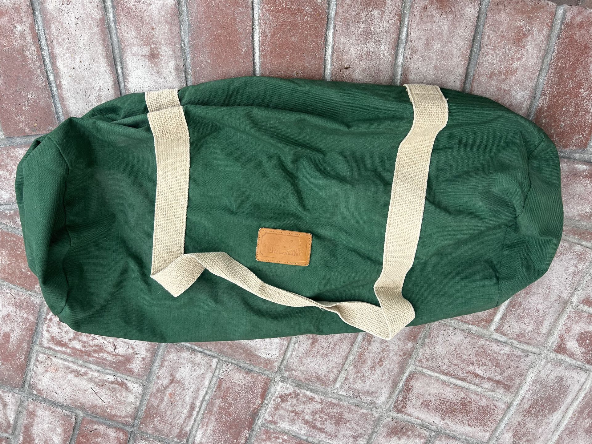 DUFFLE BAG