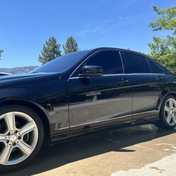 2010 Mercedes Benz C300 