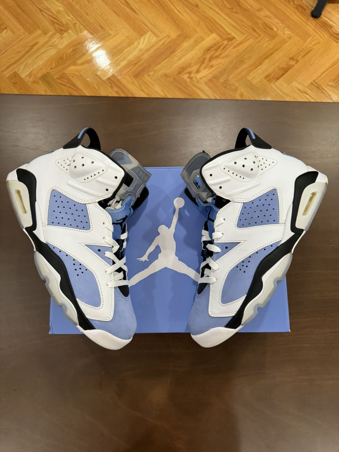NIKE AIR JORDAN 6 RETRO UNC HOME CT(contact info removed)  SIZE 11 - CLEAN