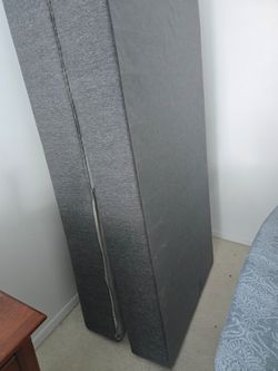 King mattress foundation and metal frame