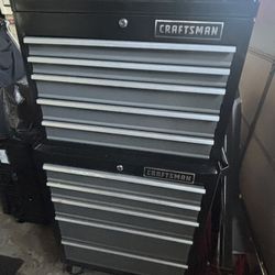CRAFTSMAN TOOL BOX 