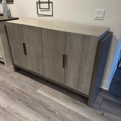 Dining Server Buffet