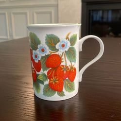 Crown Trent China Strawberry Bone China Mug Staffordshire England Gilt-edged 