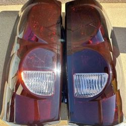 Tail Lights Red Smoke Chevy  Silverado  1999 To 2006 For Gmc Sierra 1999 To 2002