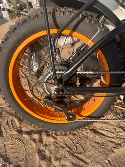 Fat tire electric bike
