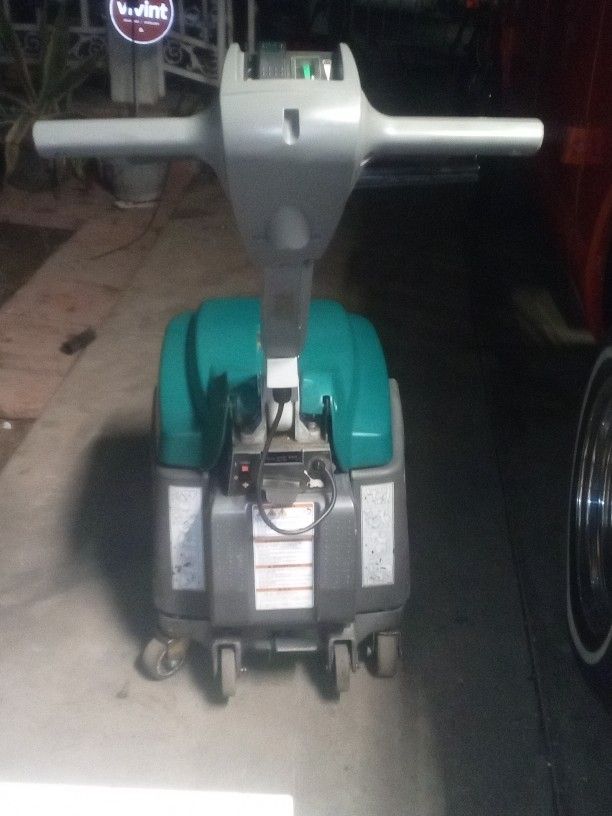 Tennant Industrial Scrubber