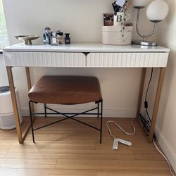 White vanity / writing desk / console table