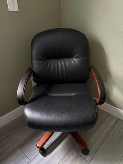 Black Leather Office Chair with Wood Arms