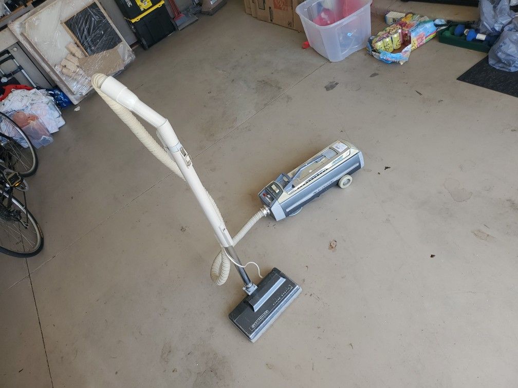 Fully Functioning Electrolux Vacuum Cleaner