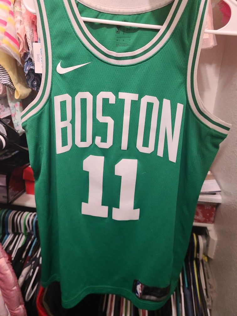 Kyrie Irving Boston Celtics Jersey Men's Medium