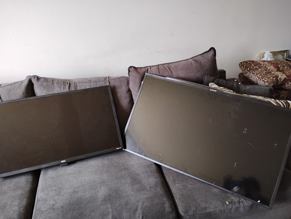 32" Flat Screen TV Works