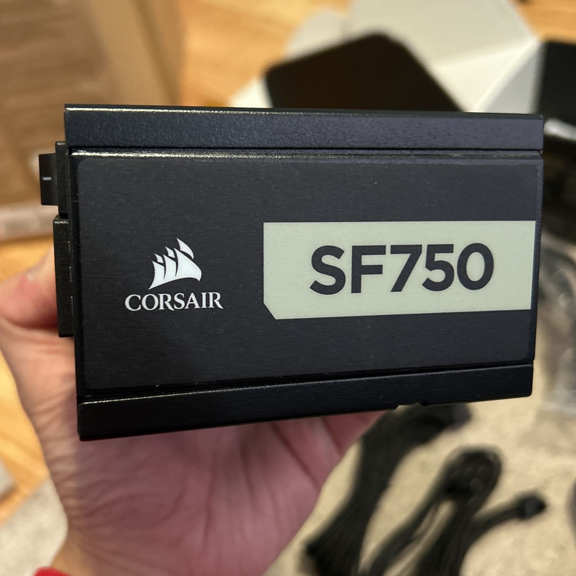CORSAIR SF Series, SF750, 750 Watt, SFX, 80+ Platinum Certified, Fully Modular Power Supply