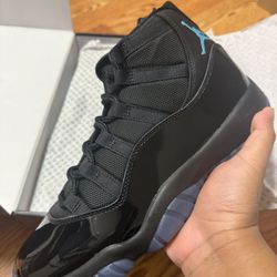 JORDAN 11 GAMMA SIZE 9