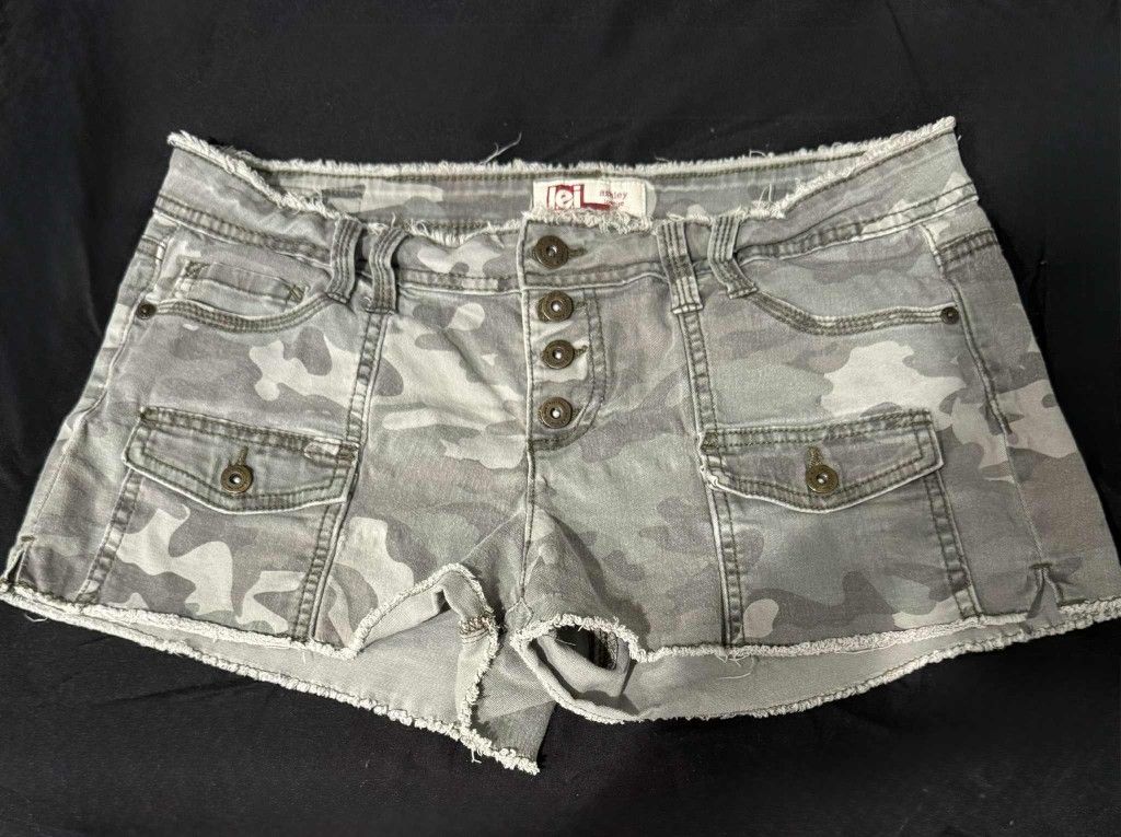LEI Camouflage Shorts 
