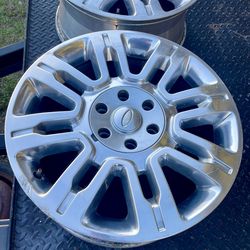 2014 Ford F-150 1-Platinum 20”  Wheel  $65