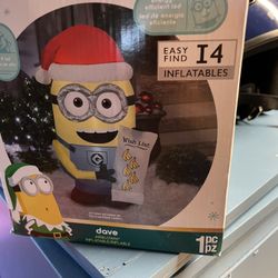 Outdoor Minion Decoration