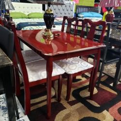 Comedor De Cuatro Sillas