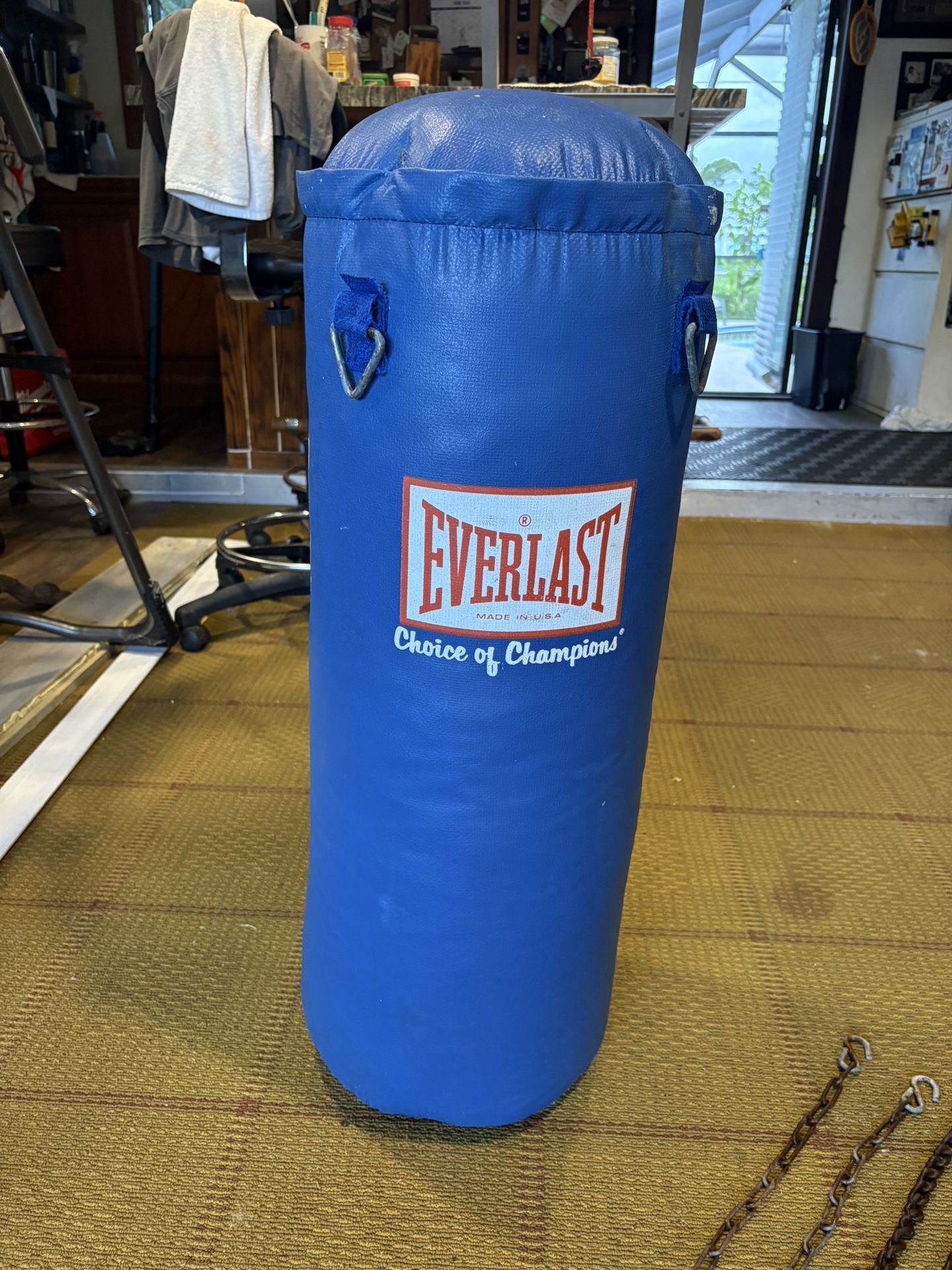 Everlast Heavy Bag - “Choice of Champions” (Punching Bag)