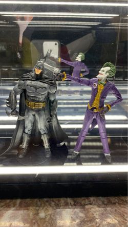 Tod McFarlane Arkham Asylum Batman and joker set